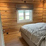 Semesterbostad Gunhild-stugu *