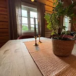 Gunhild-stugu 度假居 Skogbygdi